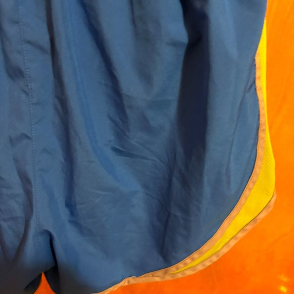 Nike Dri-fit athletic shorts Blue‎ Green - Picture 9 of 9